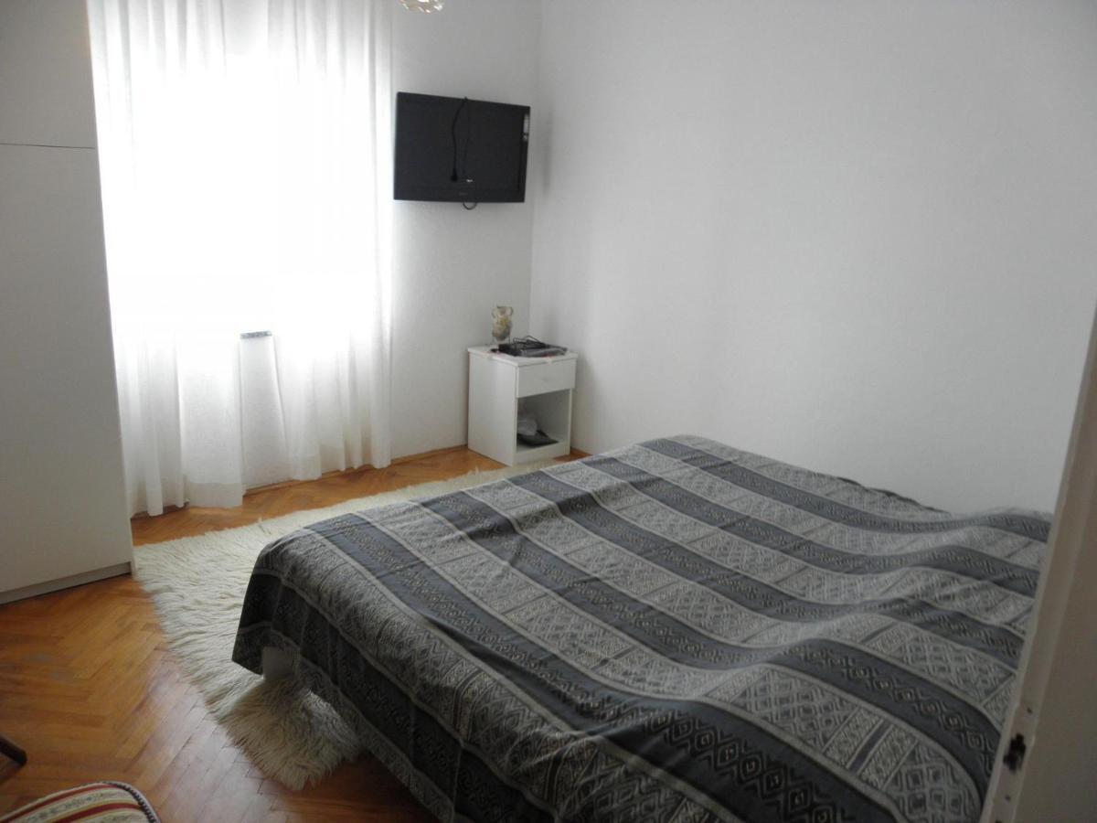 Apartments Neda - 5 M From Sea Lukovo Sugarje Bagian luar foto